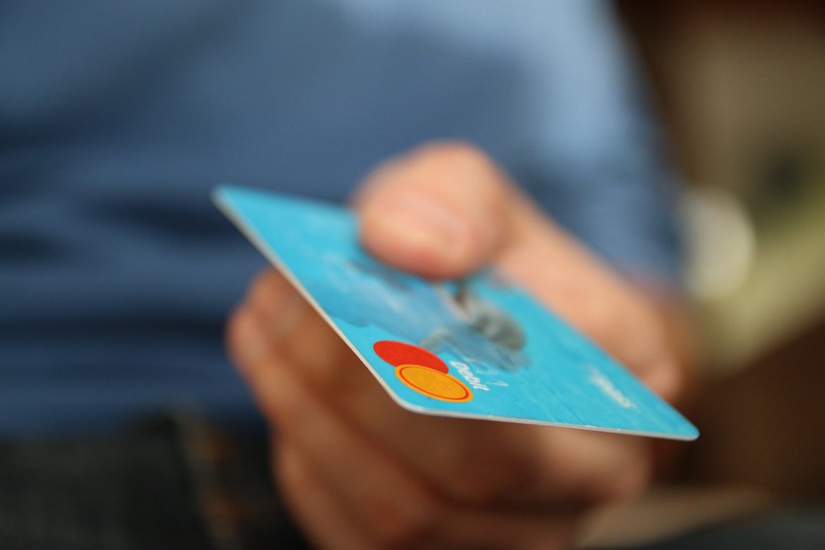 Biden Administration Caps Credit Card Late Fees at Eight Dollars in Sweeping Consumer Protection Initiative