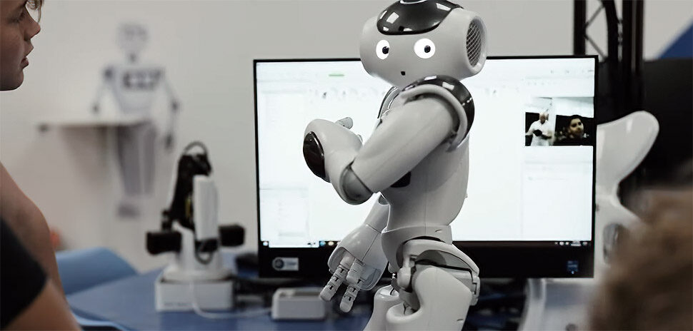 Robot Revolution: California Restaurants Turn to Automation Amid Minimum Wage Hike