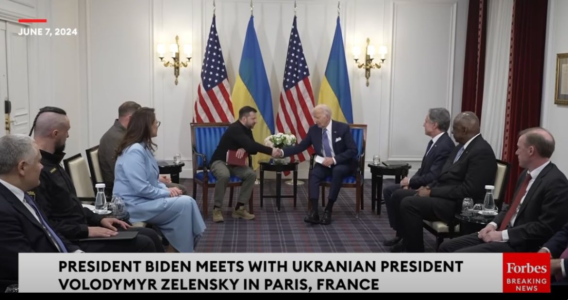 Biden Apologizes to Zelensky Over Delay in Military Aid, Announces New Packag