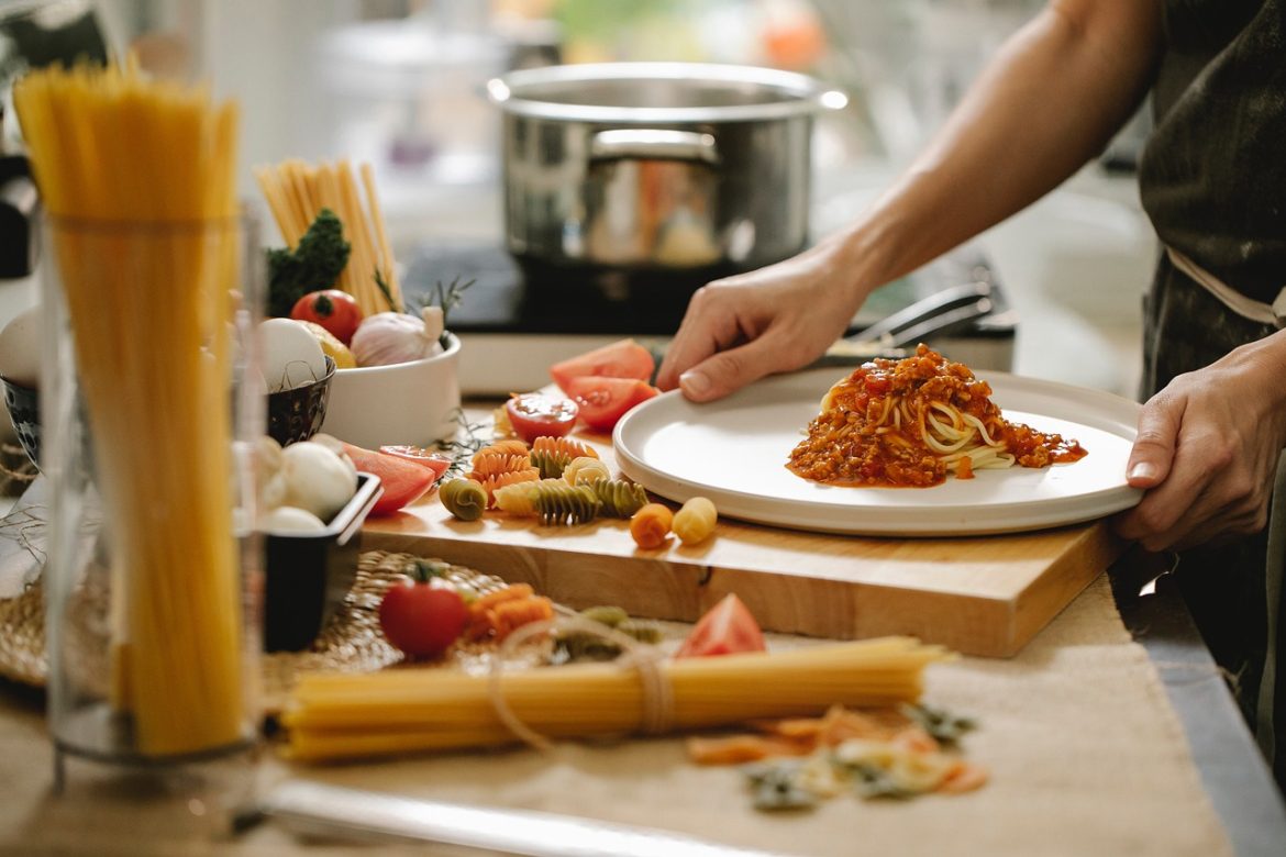 LA County Residents Can Now Operate Mini-Restaurants from Their Homes